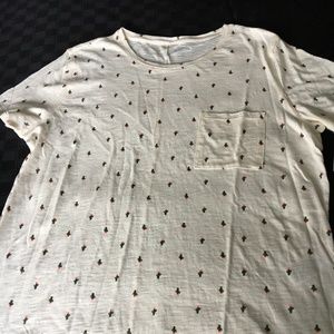 Old Navy boyfriend T shirt